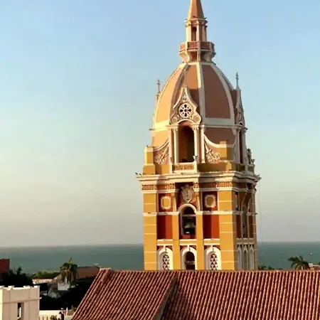 Townhouse Del Virrey In Walled Apartamento Cartagena