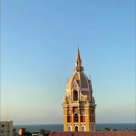 Townhouse Del Virrey In Walled Apartamento Cartagena
