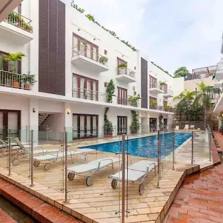 Townhouse Del Virrey In Walled Apartment *