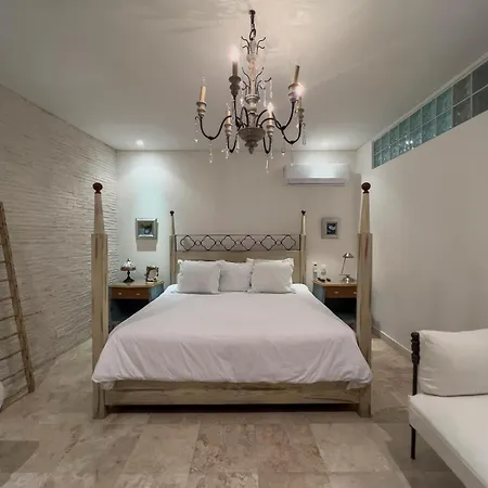 Townhouse Del Virrey In Walled